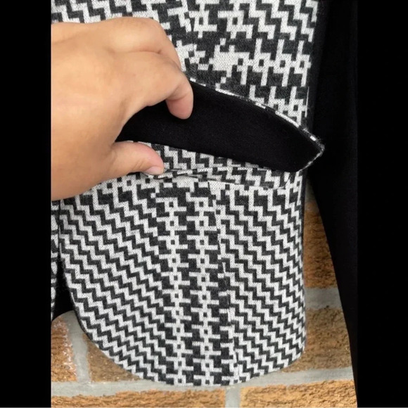 Les Copains Women's 2 Button Plaid Tartan
Wool Blend Blazer XS - Picture 4 of 11